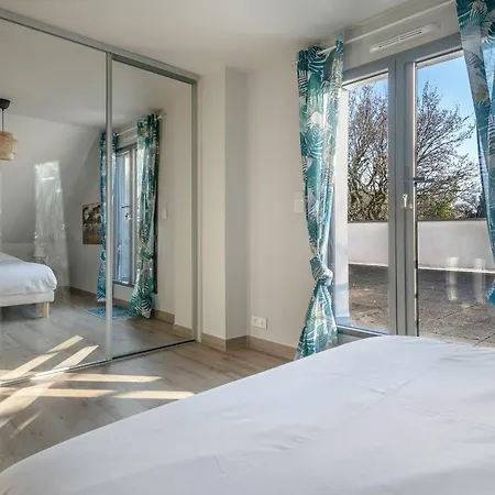 Maison Moderne Avec Jardin Pour 8 - La Baule