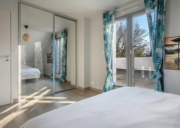 Maison Moderne Avec Jardin Pour 8 - La Baule